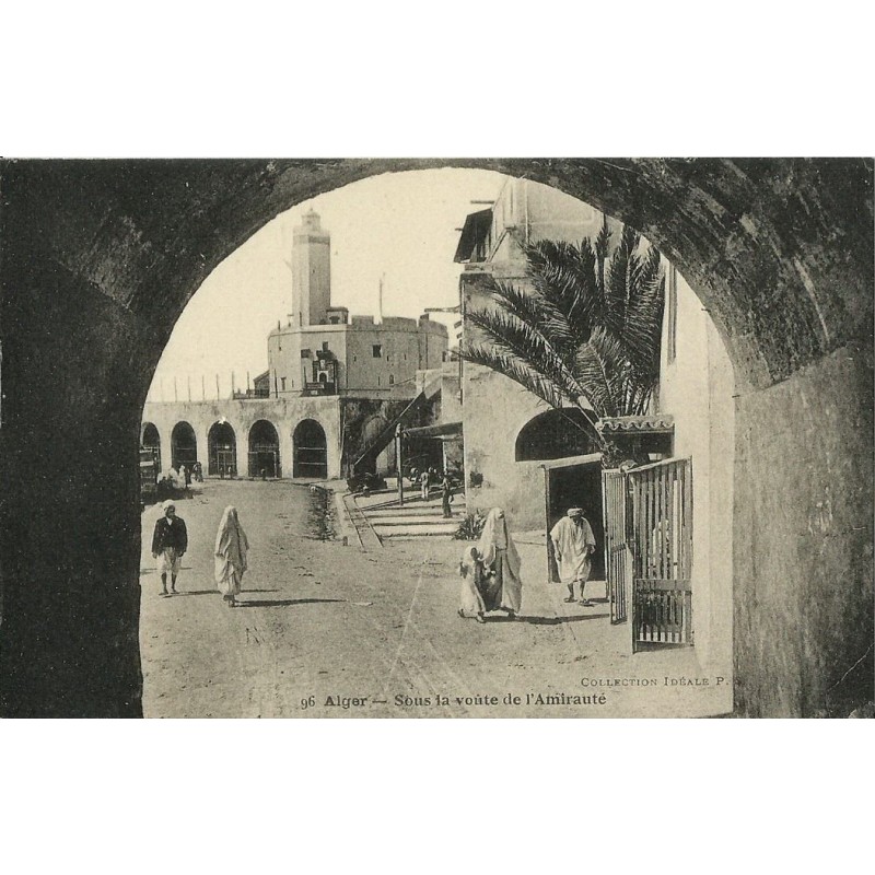 Carte Postale Ancienne Alger - Départ Du Courrier - Noir Et Blanc - Années 1900