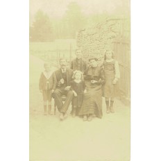 CPA - FONTAINEBLEAU - Portrait De Famille - Années 1900