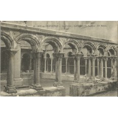 CPA: AIX-EN-PROVENCE, LE CLOITRE, CATHEDRALE SAINT-SAUVEUR vers 1910.