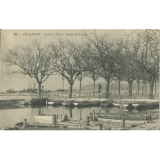 CPA: AIX-LES-BAINS. LE GRAND PORT, REFUGE DES BARQUES, Années 1900.