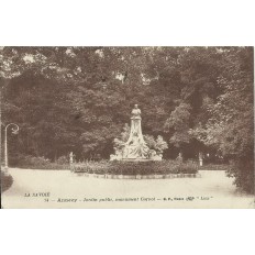 CPA: ANNECY, JARDIN PUBLIC, MONUMENT CARNOT. ANNEES 1910.