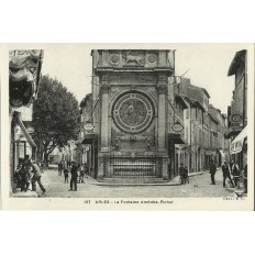 CPA: ARLES,LA FONTAINE AMEDEE-PICHOT, années 1910.