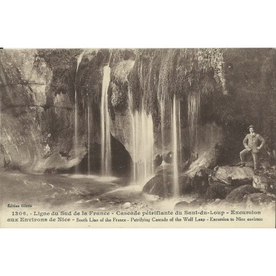 CPA: CASCADE PETRIFIANTE DU SAUT-DU-LOUP, Années 1910.