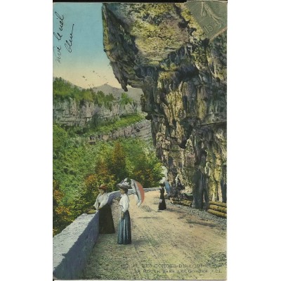 CPA: GORGES DU LOUP, LA ROUTE DANS LES GORGES, Années 1900.