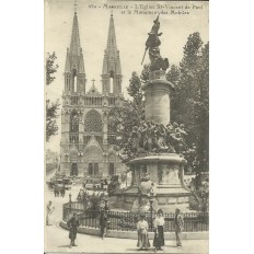 CPA: MARSEILLE, ANNEES 1900. L'EGLISE ST-VINCENT DE PAUL ET LE MONUMENT DES MOB