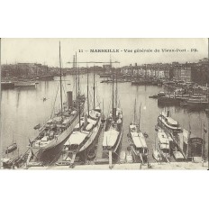 CPA: MARSEILLE, BATEAUX / VUE GENERALE DU VIEUX PORT, vers 1910