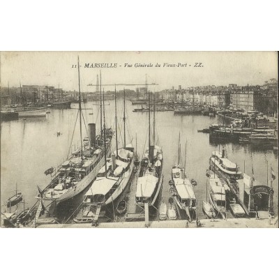 CPA: MARSEILLE, BATEAUX ET VUE GENERALE DU VIEUX PORT, vers 1910