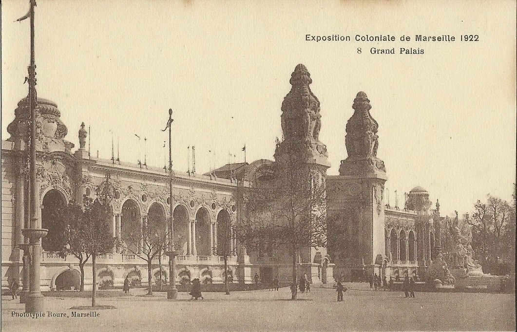 CPA MARSEILLE - Exposition coloniale 1922 - L'A.O.F les chameliers