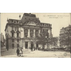 CPA: MARSEILLE, LA CAISSE D'EPARGNE PLACE ESTRANGIN, DANS LES ANNEES 1910