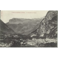 CPA: TRAMWAY D'ANNECY à THONES, VUE GENERALE DE THONES. Années 1900