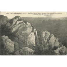 CPA: FORET DE PAIMPONT. Rochers du Val sans Retour, Années 1910.