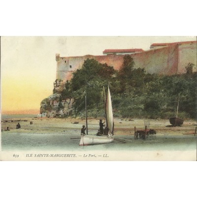 CPA: ILE SAINTE-MARGUERITE, Le Fort, Années 1900.