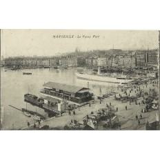 CPA: MARSEILLE, LE VIEUX PORT, ANIMATION. ANNEES 1910.