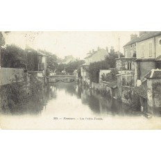 CPA - NEMOURS - Les Petits Fossés - Années 1900