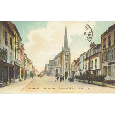 CPA - NEMOURS - Rue De Paris & L'Hôtel De L'Ecu De France - Années 1920