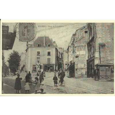 AGRANDISSEMENT CPA 1900: ANGERS, Place de la Laiterie