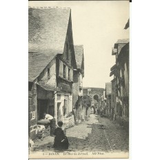 CPA: DINAN, la rue du Jerzual, vers 1900