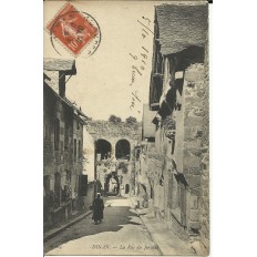 CPA: DINAN, descente de la rue du Jerzual, vers 1910