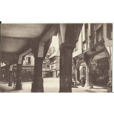 CPA: DINAN, LES PORCHES, Rue de l'Apport, vers 1920