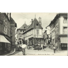 CPA: LAMBALLE, Entrée de la rue Basse, années 1900