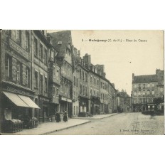 CPA: GUINGAMP, Place du Centre, vers 1910