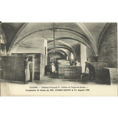 CPA: COGNAC,CHATEAU François 1er, Entrée & Corps de Garde, vers 1910