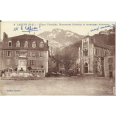 CPA: LARUNS, Place, Fontaine, vers 1910