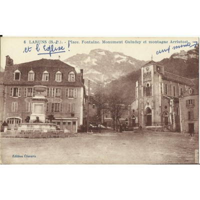 CPA: LARUNS, Place, Fontaine, vers 1910