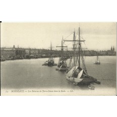 CPA: BORDEAUX, Les Bateaux de Terre-Neuve dans la Rade, vers 1900