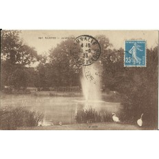 CPA: NANTES, Jardin des Plantes-le Jet d'Eau, vers 1920