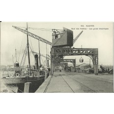 CPA: NANTES, Quai des Antilles - les Grues Electriques, années 1900