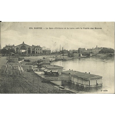 CPA: NANTES, la Gare d'Orléans et la Loire vers la Prairie des Mauves, vers 1920