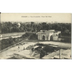 CPA: MAROC, OUJDA, Vue d'Ensemble - Porte Sidi Aissa, années 1910