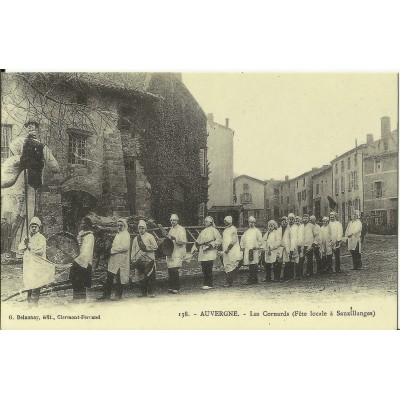 CPA (REPROD): AUVERGNE. Les Cornards, Sauxillanges, vers 1900.