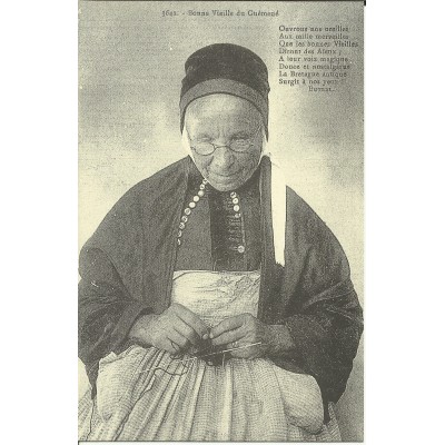CPA (REPROD): GUEMENE-sur-SCORFF, Vieille Femme, vers 1900.