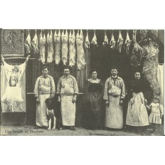 CPA: (REPRO) PARIS, Une Famille de Bouchers, vers 1900.