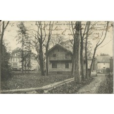 CPA: LAGNY (env.), Chateau de Beaubourg, Entrée des Communs, vers 1900
