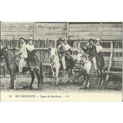 CPA: (REPRO). PROVENCE, Types de Gardians, vers 1900.