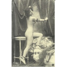 CPA: (REPRO). NU Féminin, Poses Fatales, vers 1900