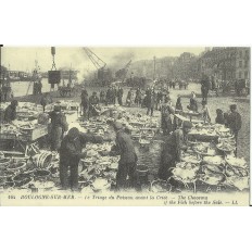 CPA: (REPRO). BOULOGNE-sur-MER, Le Triage du Poisson, vers 1900.