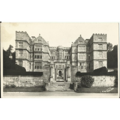 CPA: ANGLETERRE, Fountains Hall, years 1920