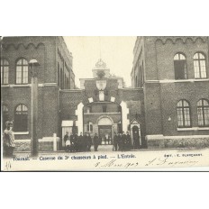CPA: BELGIQUE, TOURNAI, CASERNE du 3e Chasseurs à pied (entrée), vers 1900