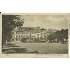 CPA: ALLEMAGNE, BONN, Munsterplatz mit Postamtu.Beethoven-Denkmal (1920)