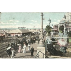 CPA - TROUVILLE, Vue de la Terrasse du CASINO- Années 1910