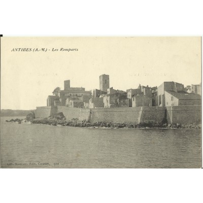 CPA: ANTIBES, Les Remparts, vers 1910