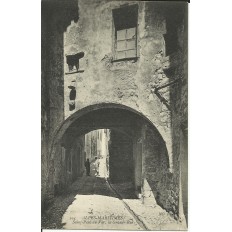 CPA: SAINT-PAUL du VAR, La Grande Rue. Années 1910