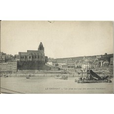 CPA: LE TREPORT, Vue prise du Quai des Services Maritimes 1910