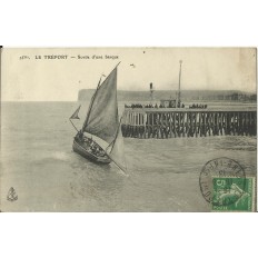 CPA: LE TREPORT, Sortie d'une Barque, vers 1910