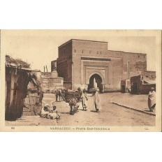 *CPA MAROC, ANNEES 1910, MARRAKECH, PORTE BAB-DOUKKALA.