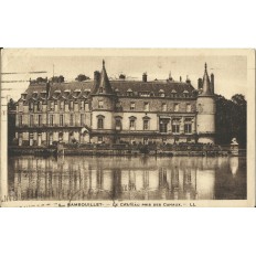 CPA - RAMBOUILLET, Le Chateau pris des Canaux - Années 1930.